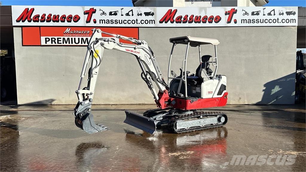 Takeuchi TB225 Mini ekskavatoriai < 7 t