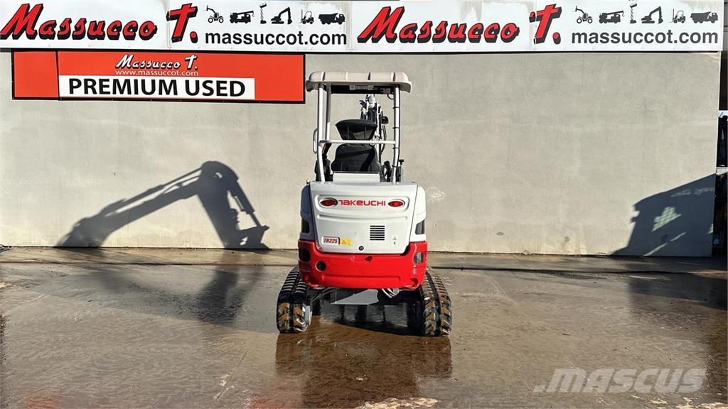 Takeuchi TB225 Mini ekskavatoriai < 7 t