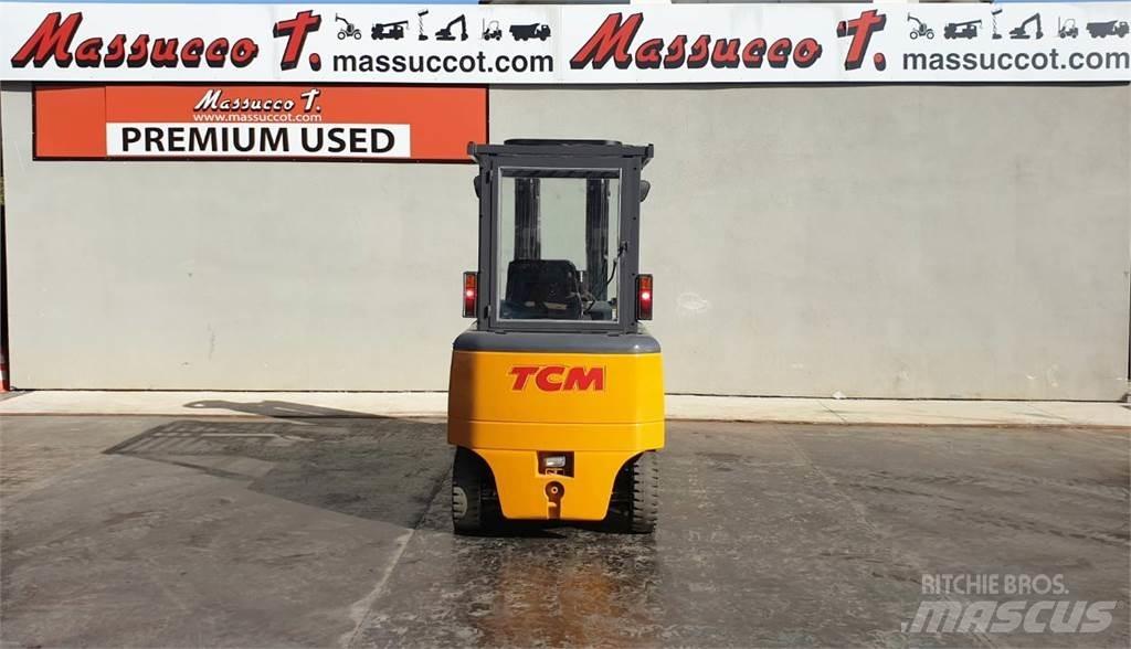 TCM FHB 30-6 Elektriniai šakiniai krautuvai