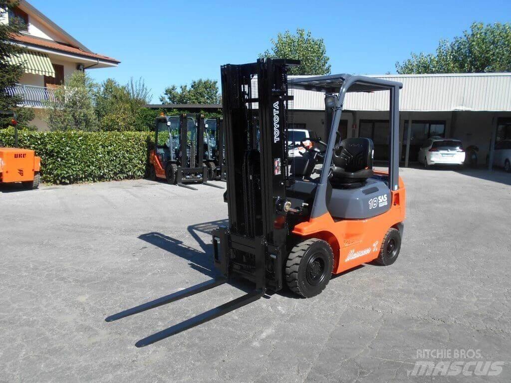 Toyota 02-7FDF18 Dyzeliniai krautuvai