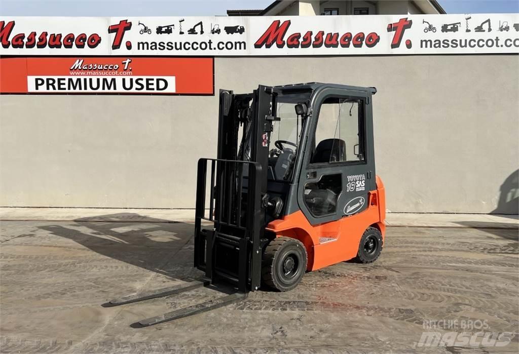 Toyota 7FDF18 Dyzeliniai krautuvai