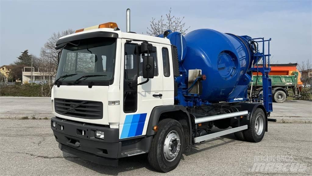 Volvo FL6 4X2 Betonvežiai