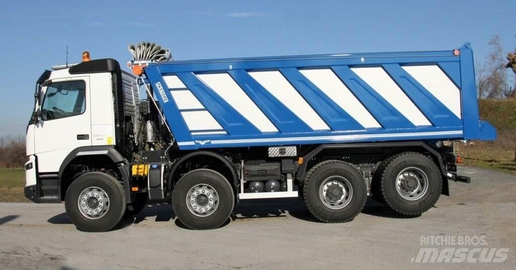 Volvo FMX 500. 8x4 Kita