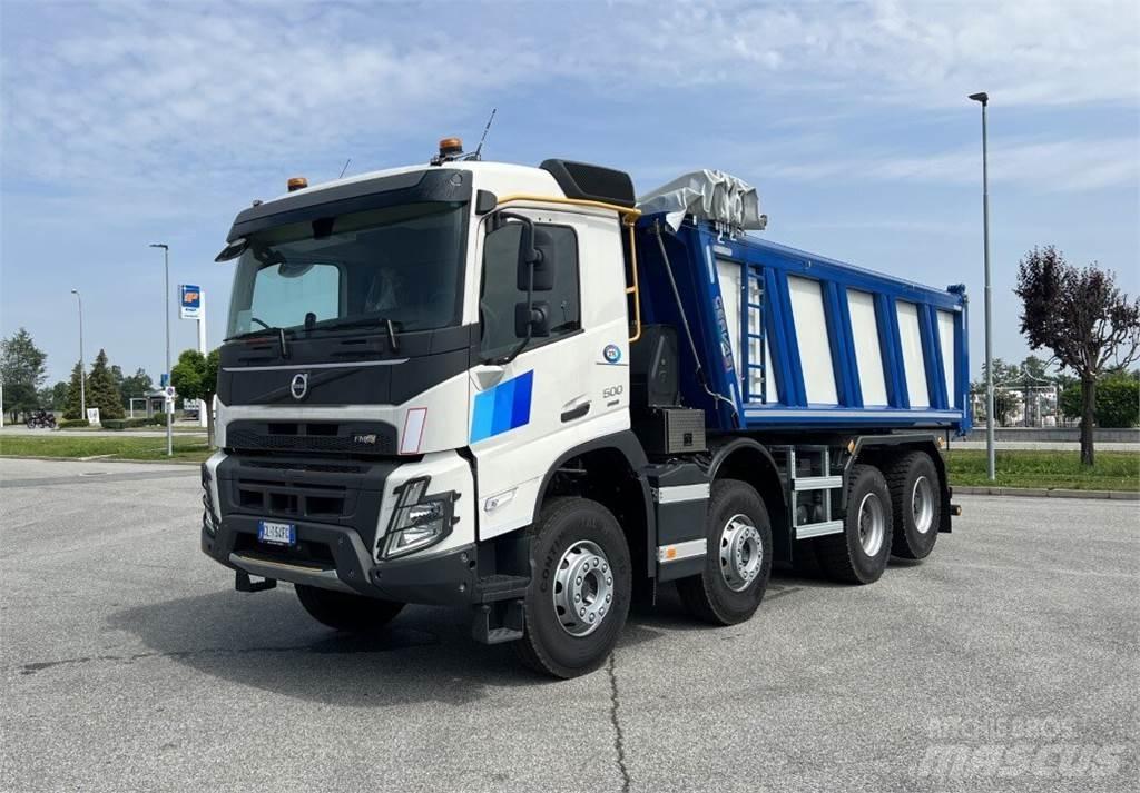 Volvo FMX 500 8X4 Kita