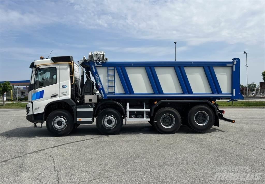 Volvo FMX 500 8X4 Kita