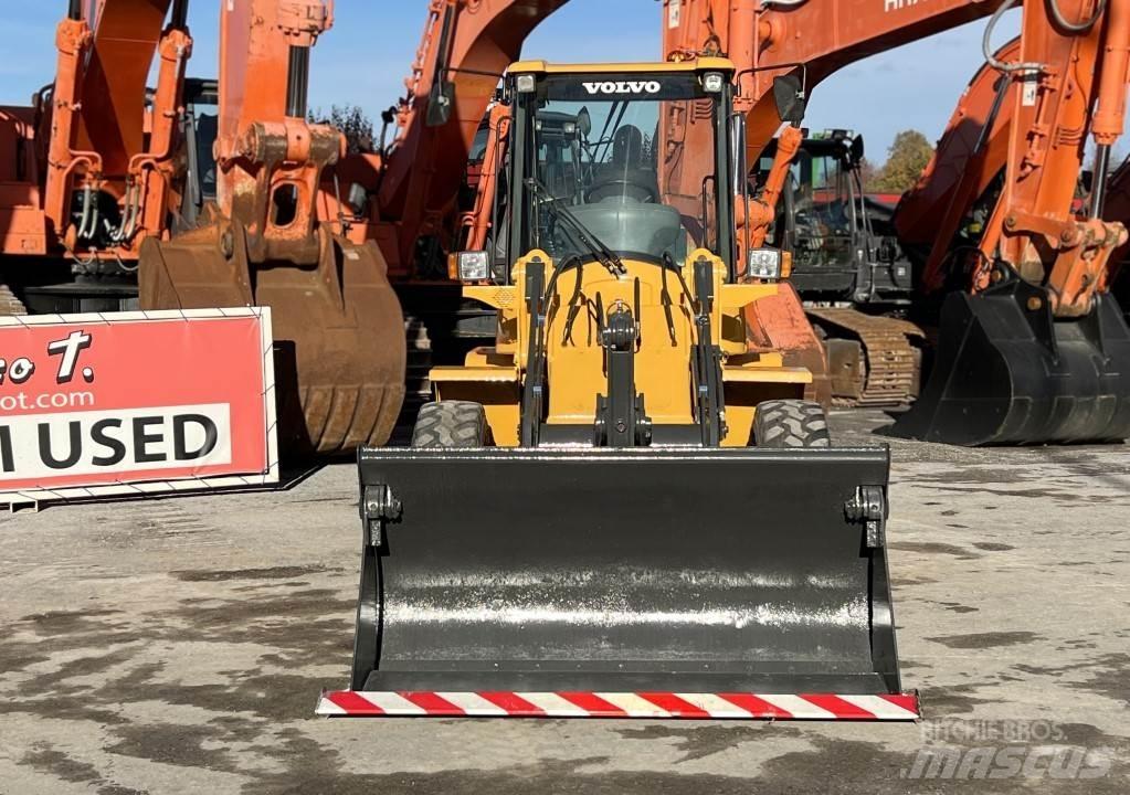 Volvo L30G Naudoti ratiniai krautuvai