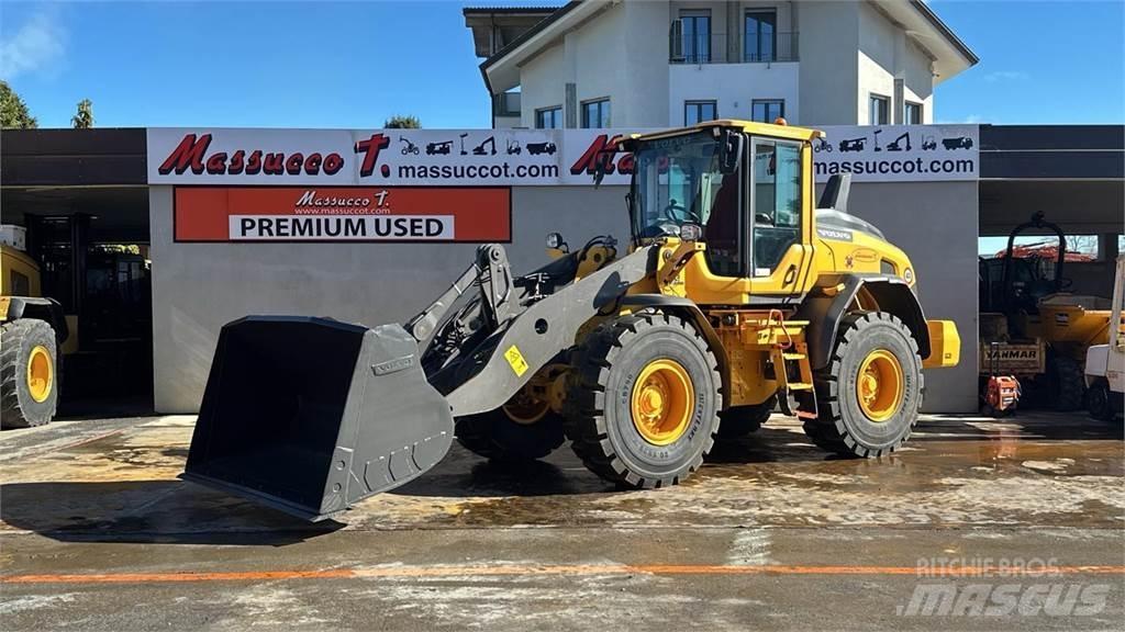 Volvo L60H Naudoti ratiniai krautuvai