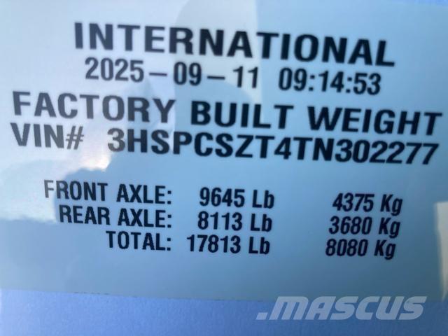 International HX Naudoti vilkikai