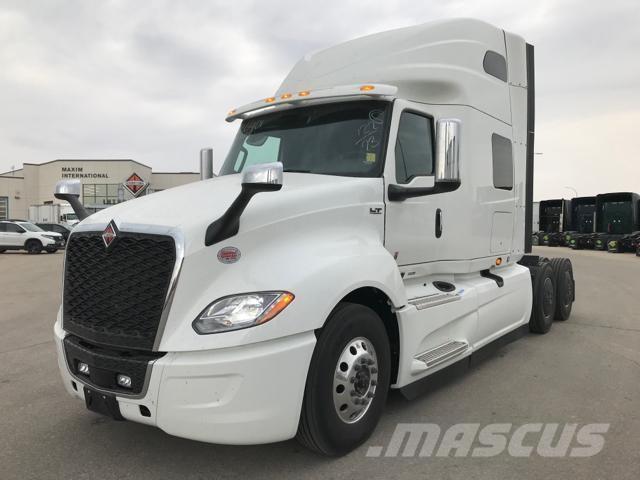 International LT Naudoti vilkikai