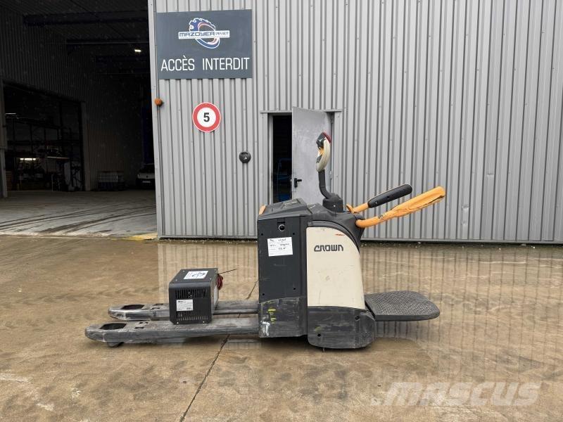 Crown WT 3000 Mažų aukščių keltuvai