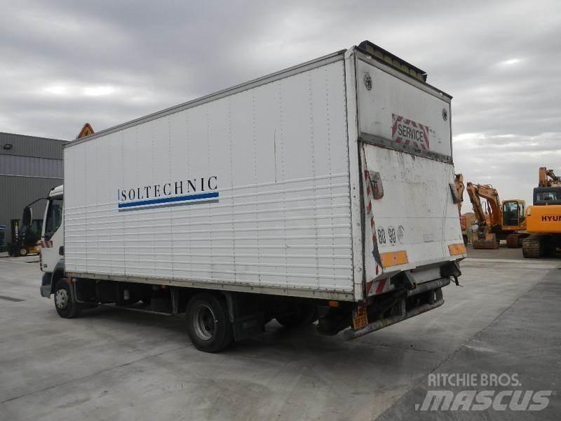 DAF LF 45 Sunkvežimiai su dengtu kėbulu
