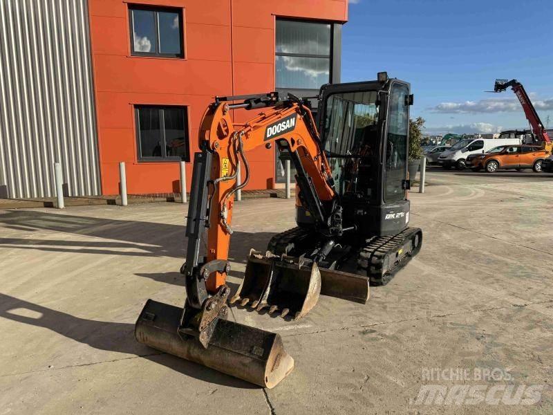 Doosan DX 27 Z Mini ekskavatoriai < 7 t