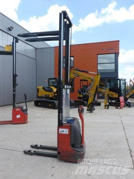 Fenwick L10 Rankiniai vėžimėliai