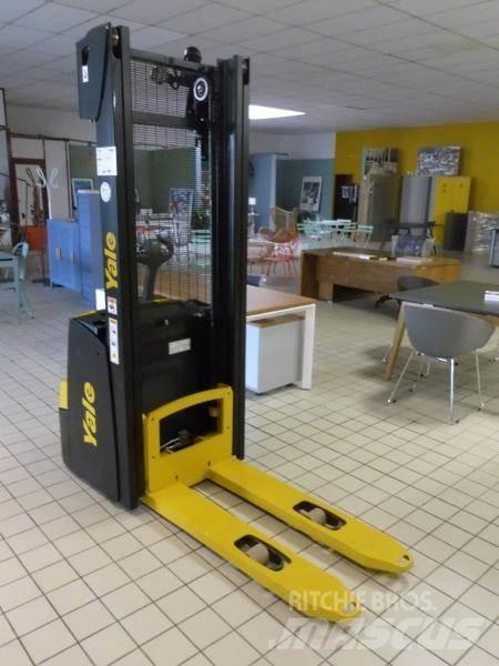 Yale MS12 Rankiniai vėžimėliai