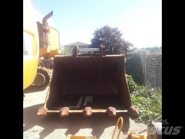 Liebherr 5,6M3 Statyba - Kita