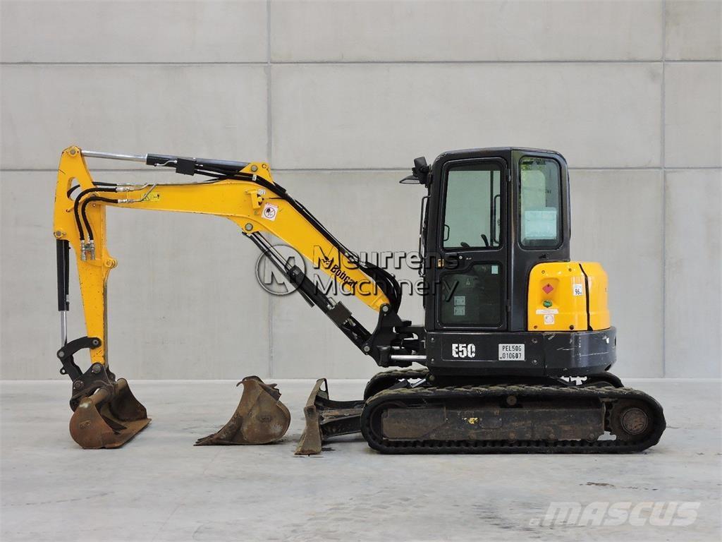 Bobcat E50 Statyba - Kita