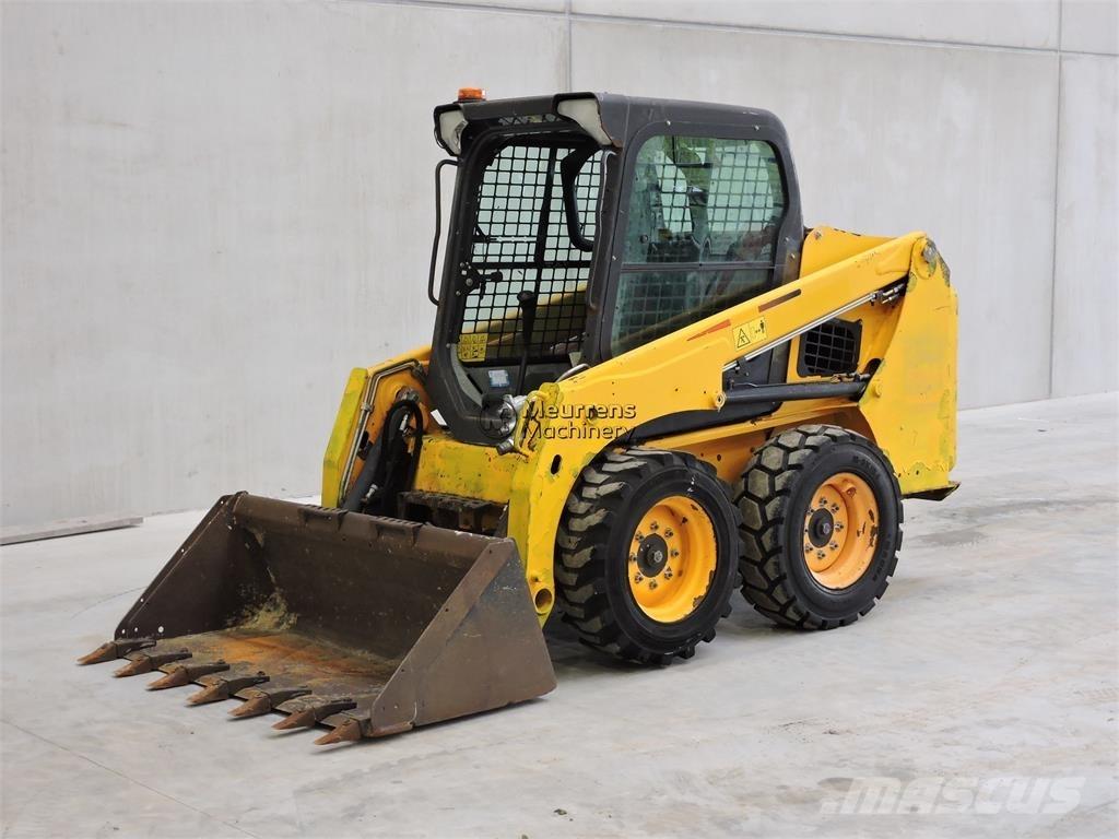 Bobcat S450 Naudoti ratiniai krautuvai