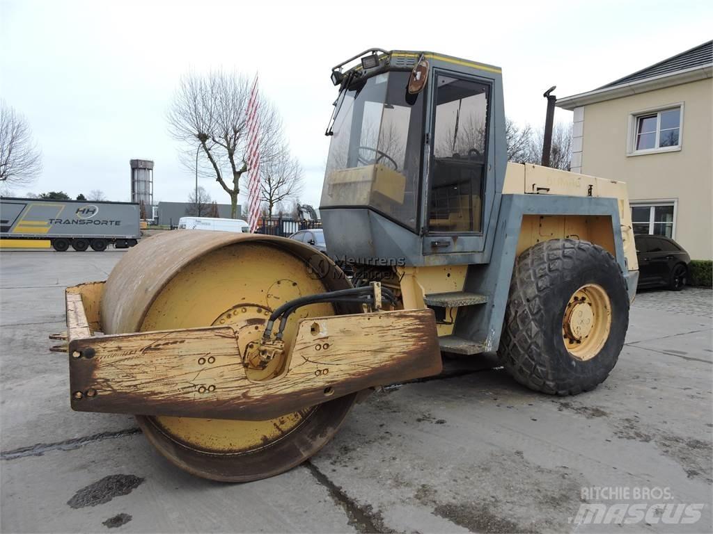 Bomag BW213D-2 Kiti volai