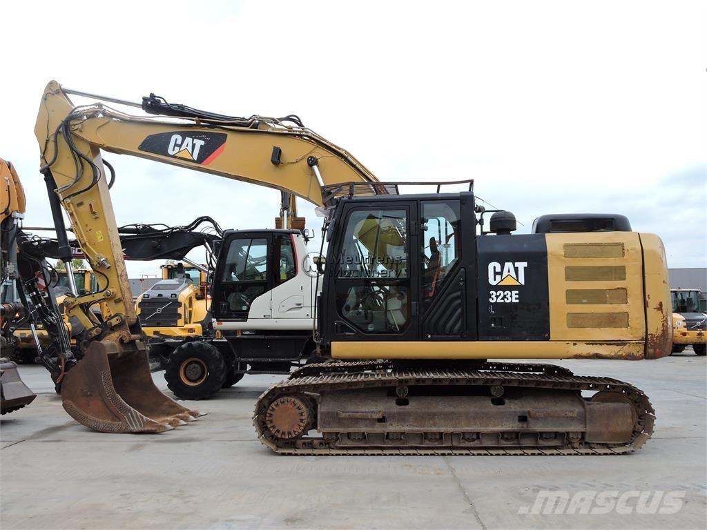 CAT 323EL Vikšriniai ekskavatoriai