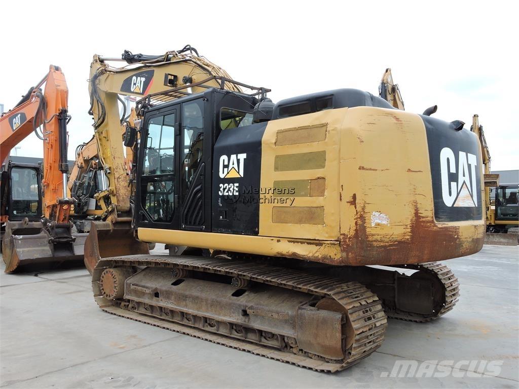 CAT 323EL Vikšriniai ekskavatoriai