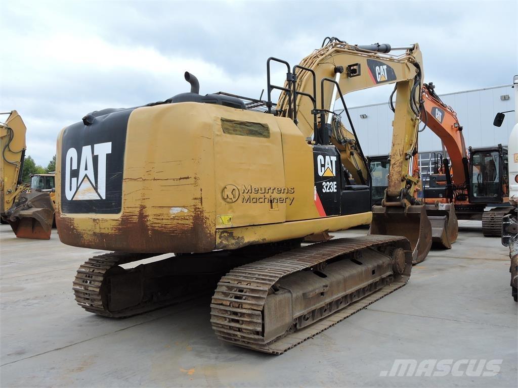 CAT 323EL Vikšriniai ekskavatoriai