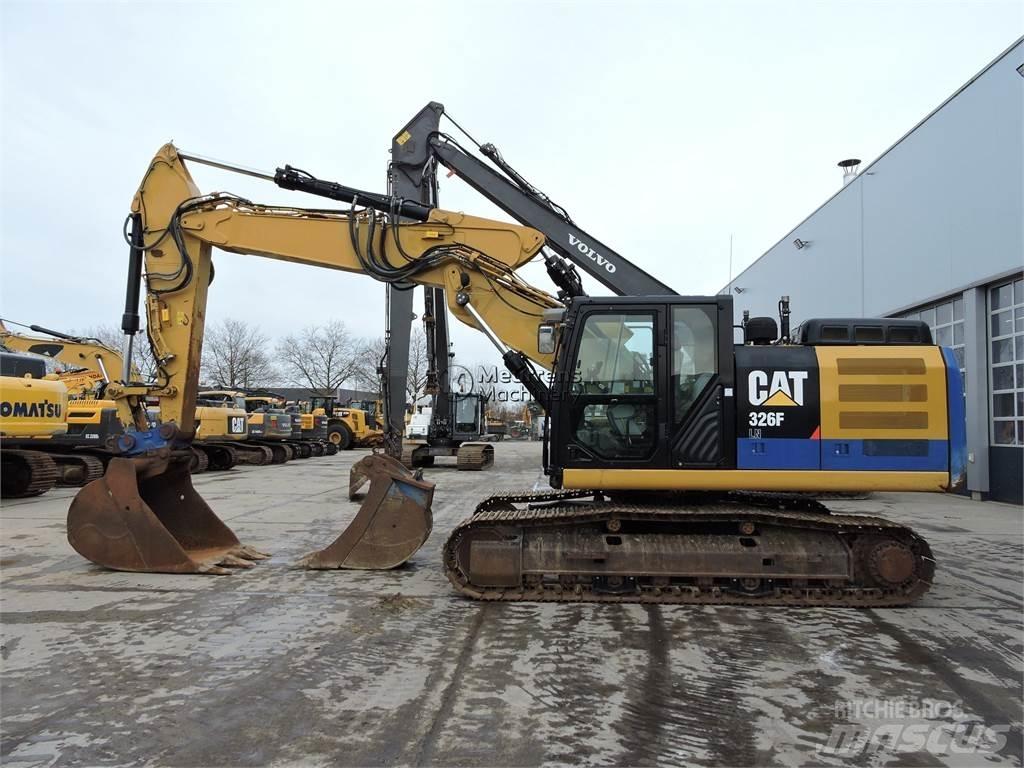 CAT 326F Vikšriniai ekskavatoriai