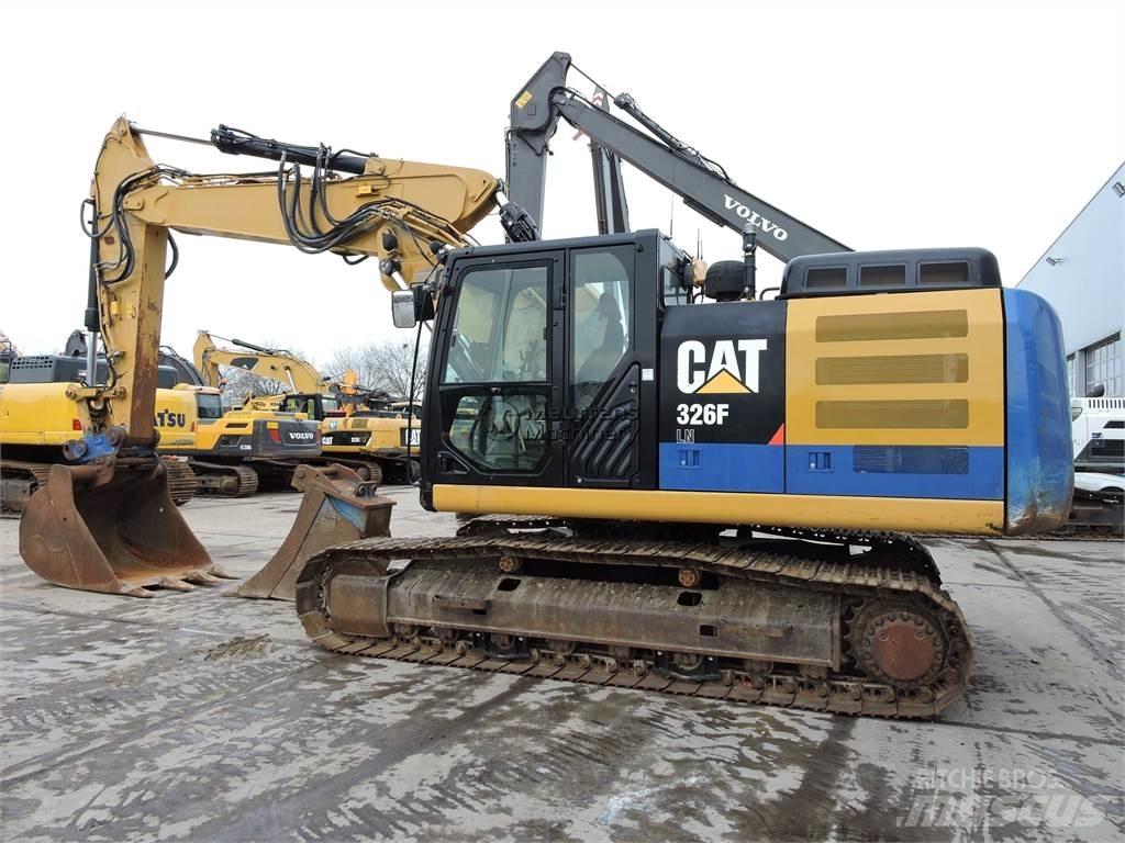 CAT 326F Vikšriniai ekskavatoriai