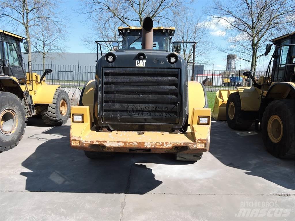 CAT 972M Naudoti ratiniai krautuvai