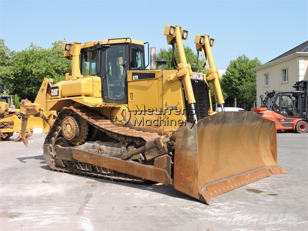 CAT D7R Buldozeriai
