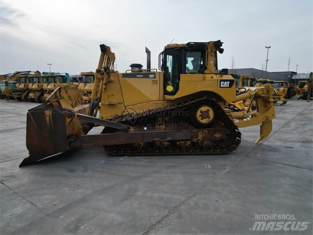 CAT D8T Buldozeriai