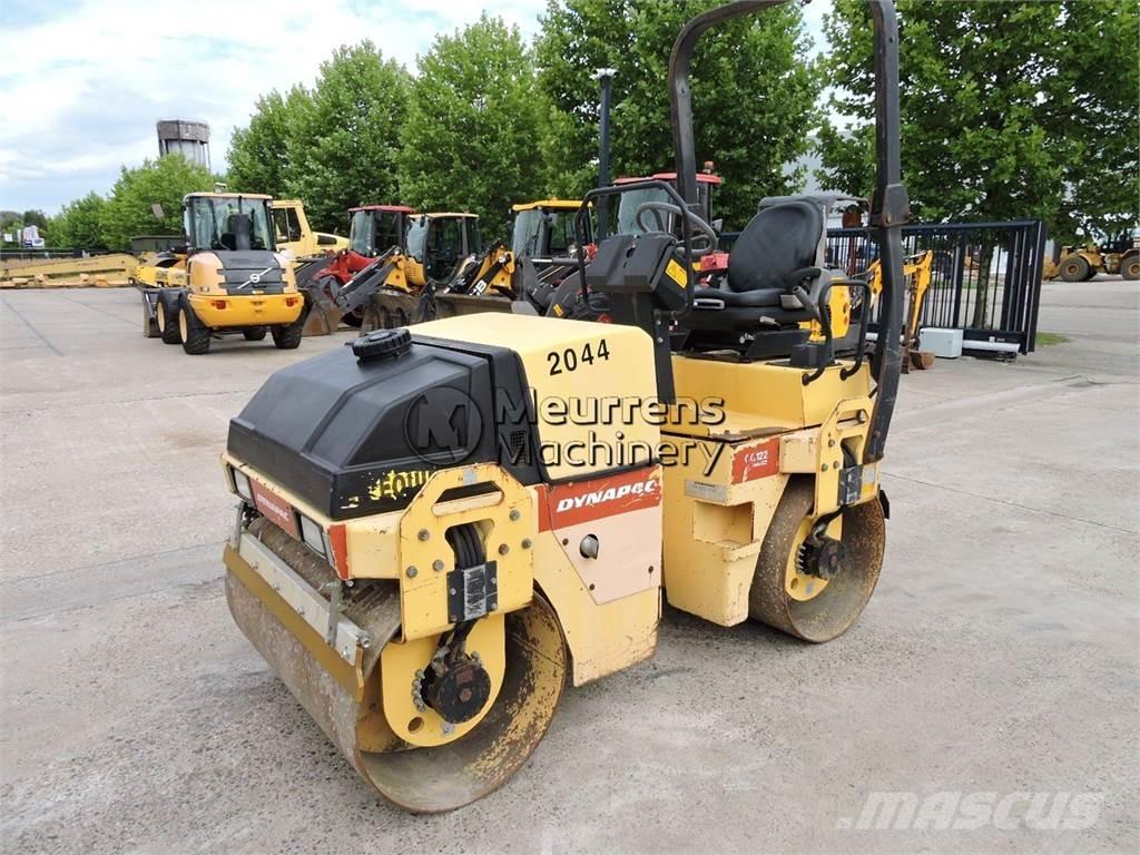 Dynapac CC122 Kiti volai