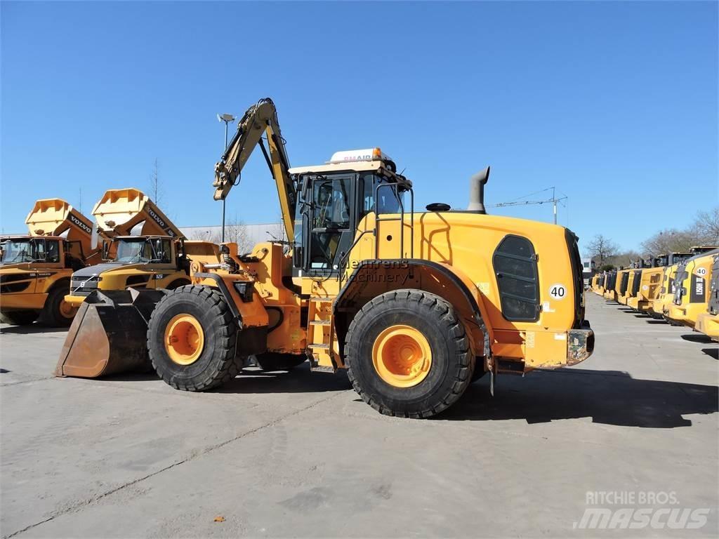 Hyundai HL970 Naudoti ratiniai krautuvai