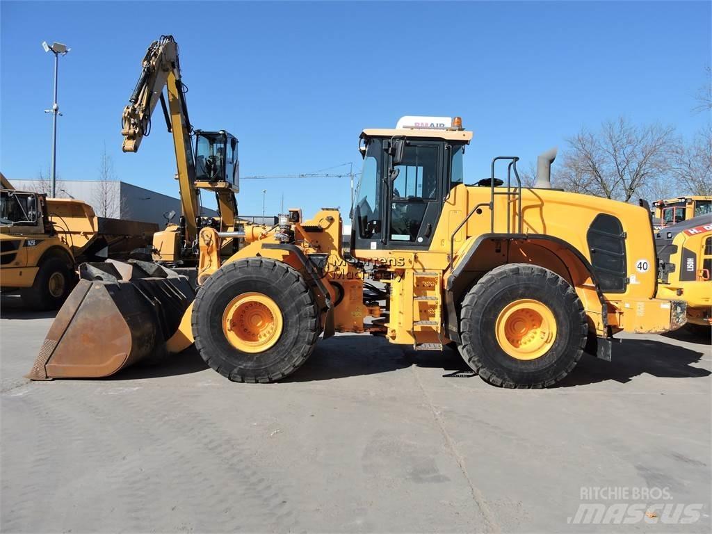 Hyundai HL970 Naudoti ratiniai krautuvai