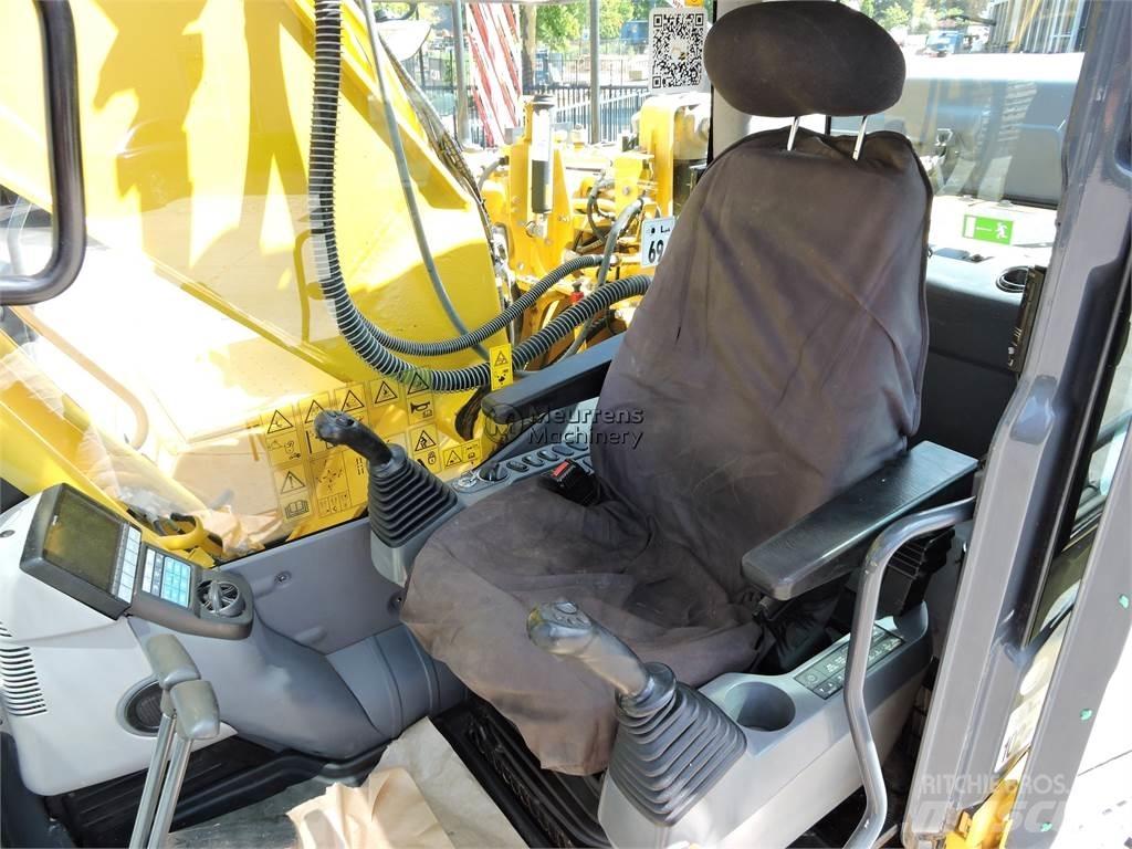 Komatsu PC210LC-10 Vikšriniai ekskavatoriai