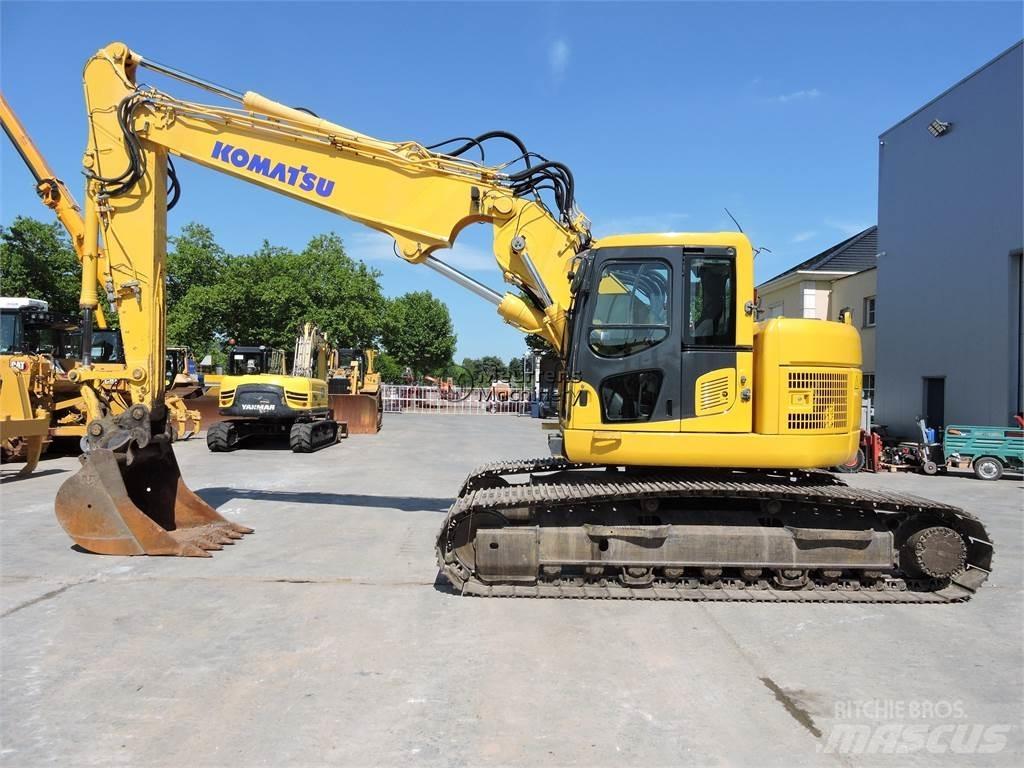Komatsu PC228 Vikšriniai ekskavatoriai