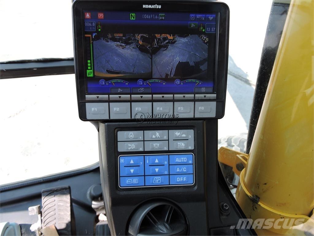 Komatsu PW148 Ratiniai ekskavatoriai