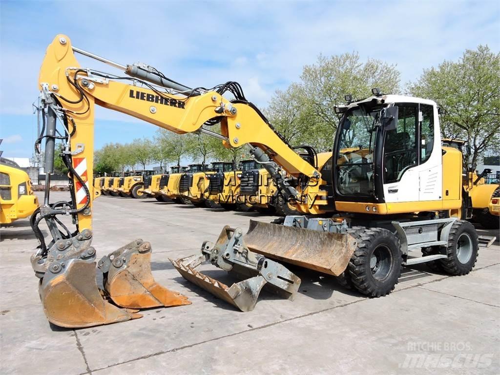 Liebherr A910 Ratiniai ekskavatoriai