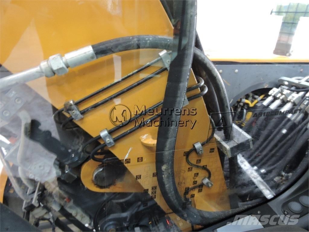 Liebherr A918 Ratiniai ekskavatoriai