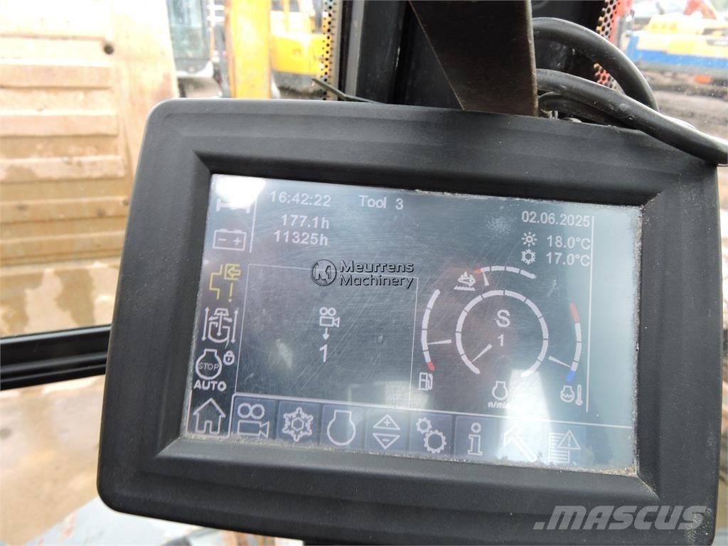 Liebherr A924 Ratiniai ekskavatoriai