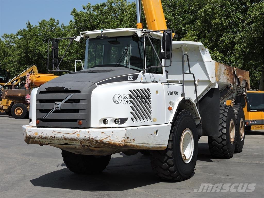 Volvo A25E Karjeriniai savivarčiai