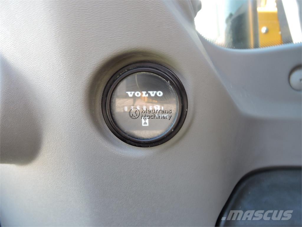 Volvo ECR235EL Vikšriniai ekskavatoriai