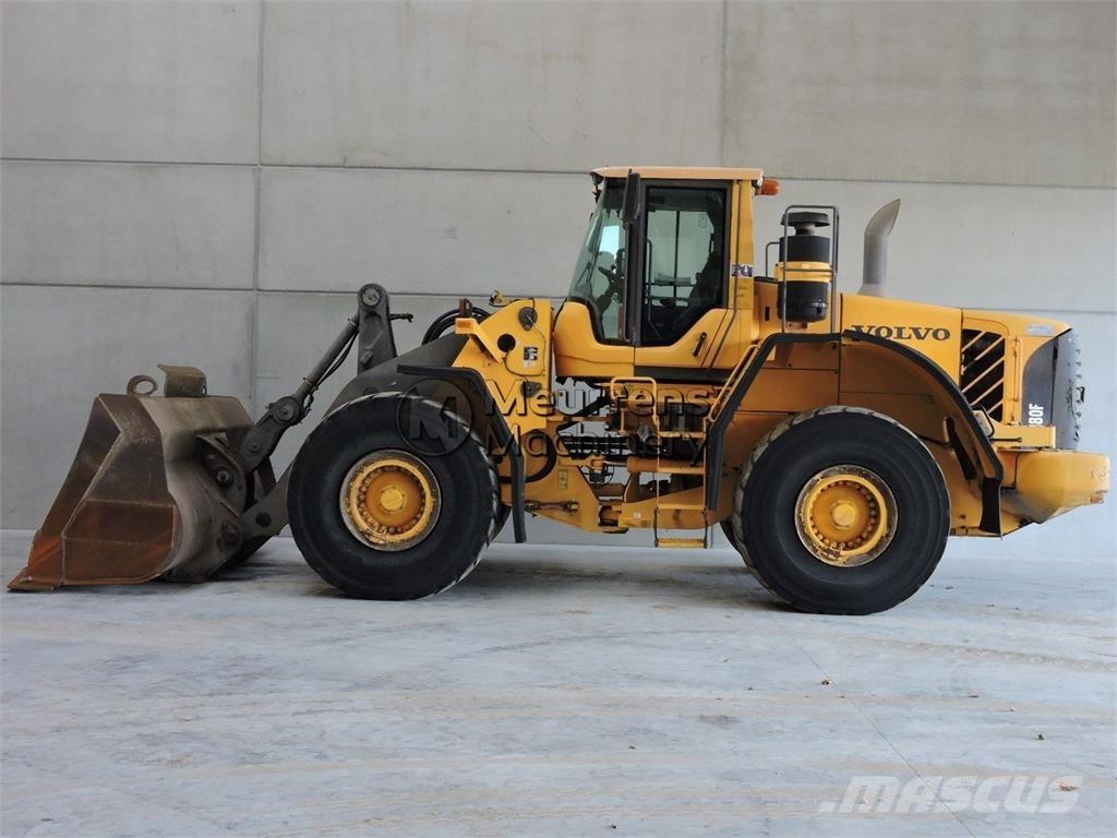 Volvo L180F Naudoti ratiniai krautuvai
