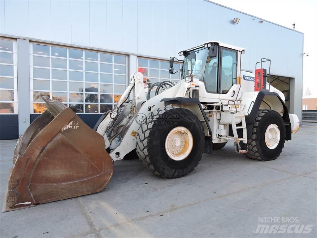 Volvo L180H Naudoti ratiniai krautuvai