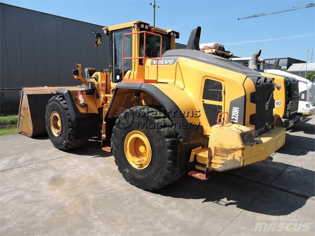 Volvo L220H Naudoti ratiniai krautuvai