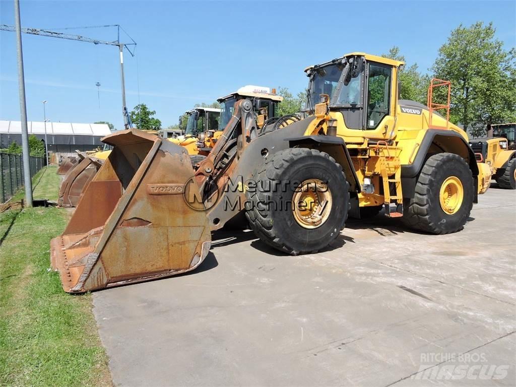 Volvo L220H Naudoti ratiniai krautuvai