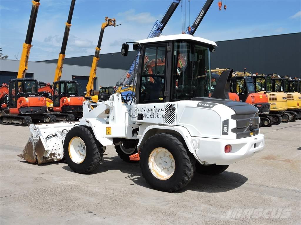 Volvo L30G + FORK Naudoti ratiniai krautuvai