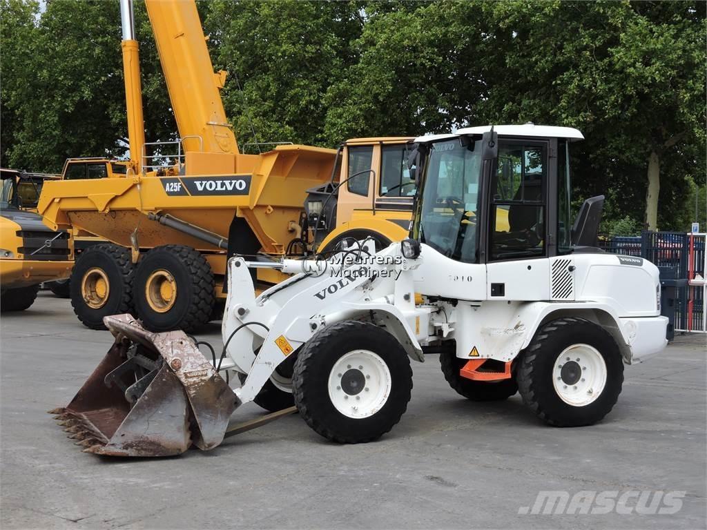Volvo L30G + FORK Naudoti ratiniai krautuvai