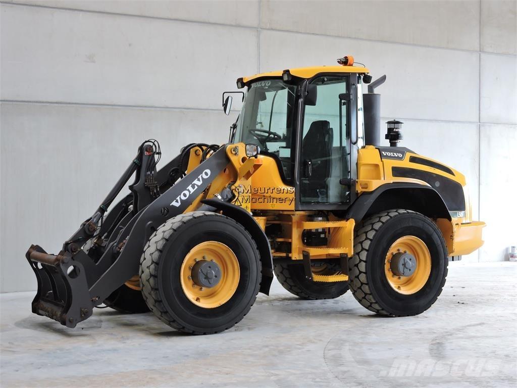 Volvo L50F Naudoti ratiniai krautuvai