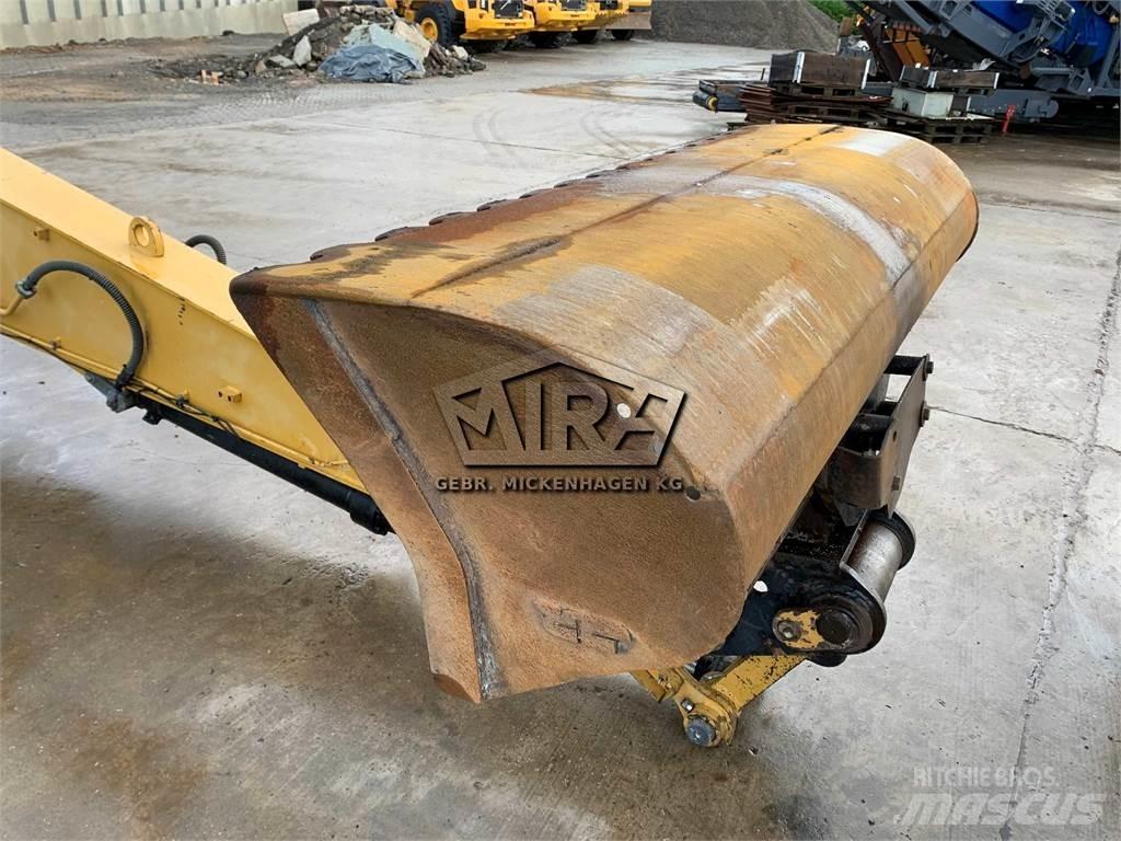CAT 2000 mm Tranšėjų kasimo technika