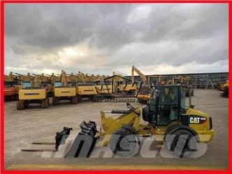 CAT 908 M Naudoti ratiniai krautuvai